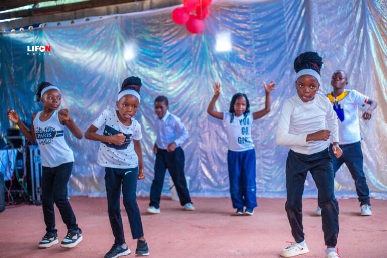 39609975 15fc 43ac 9435 1ea59124459b